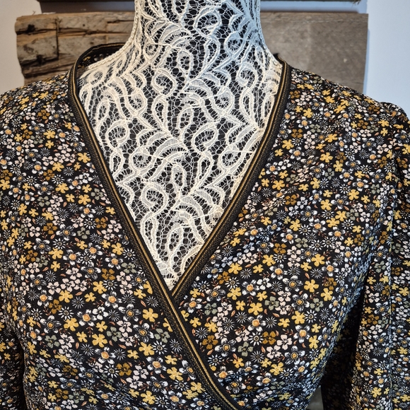 Max Studio Elegant Black Floral Wrap Dress - Picture 3 of 8